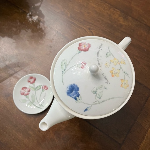 Lenox artist sketchbook stackable tea set with bag holder. - Picture 3 of 8